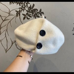 New beautiful wool blend button beret painters hat